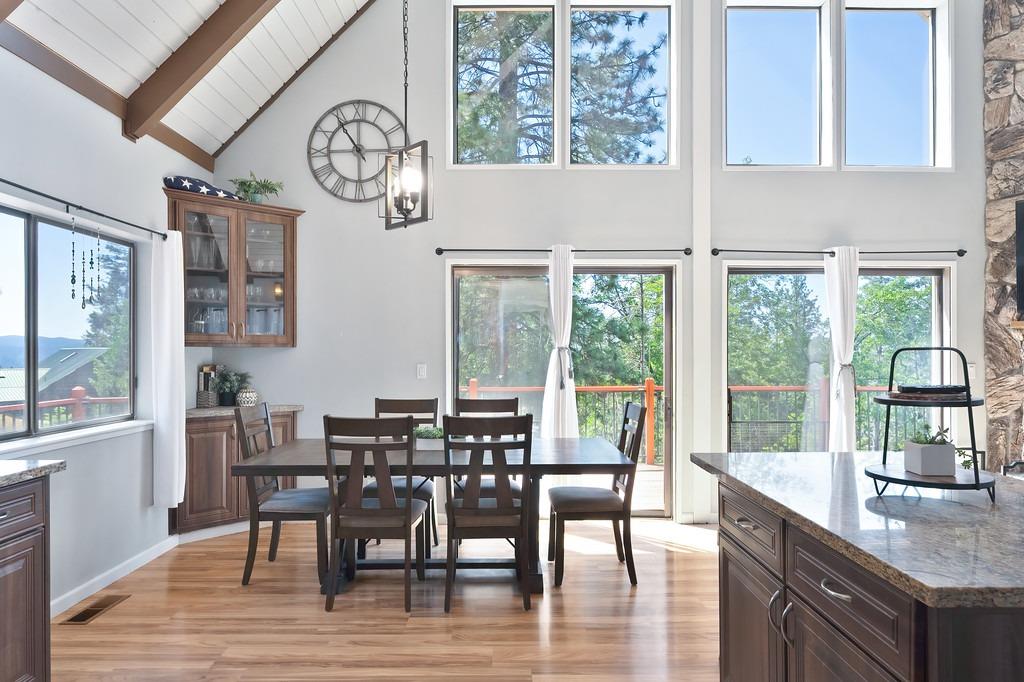 Detail Gallery Image 15 of 48 For 6202 Green Ridge Dr, Foresthill,  CA 95631 - 3 Beds | 2/1 Baths