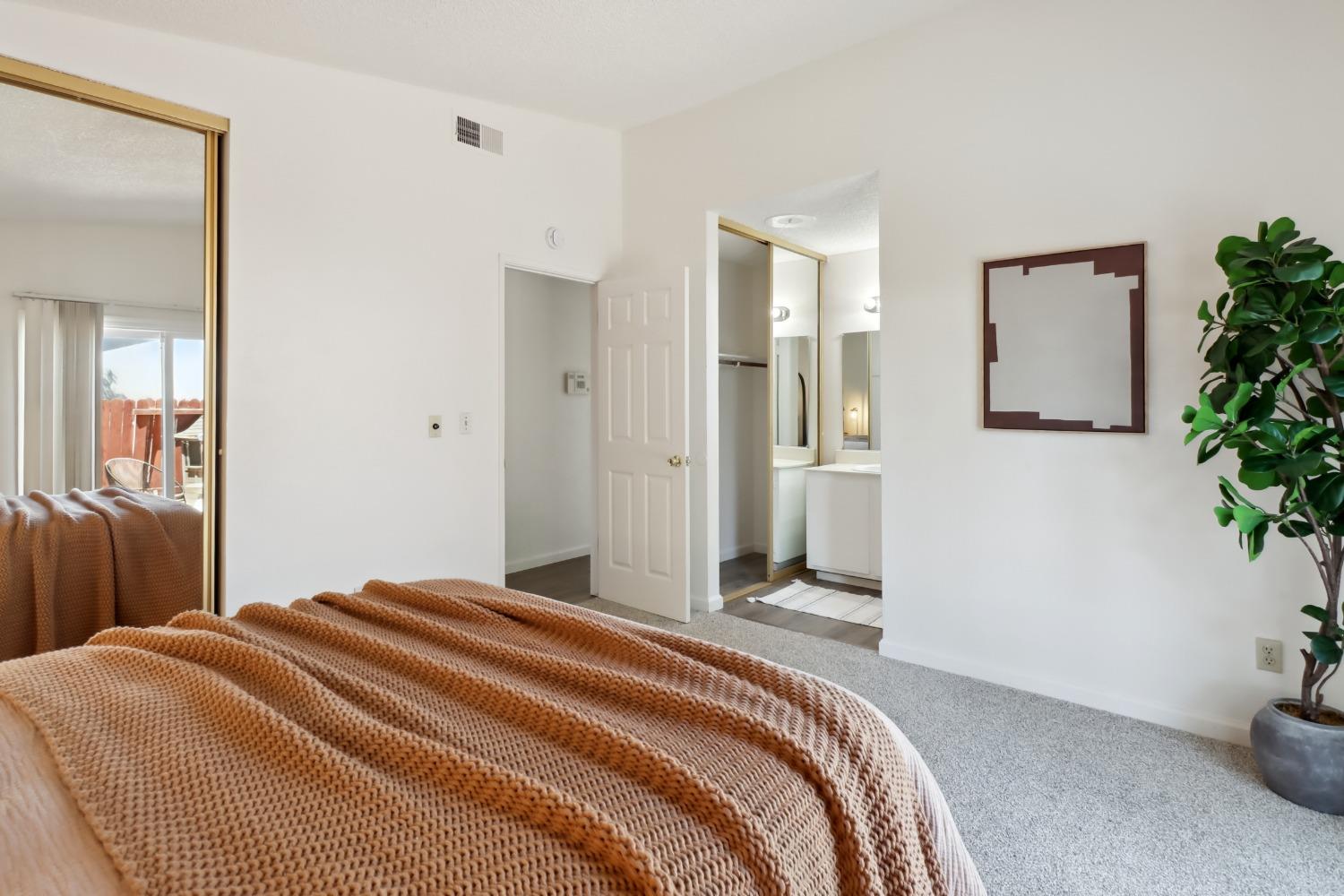 Detail Gallery Image 24 of 38 For 2888 Baronet Way, Sacramento,  CA 95833 - 4 Beds | 2 Baths