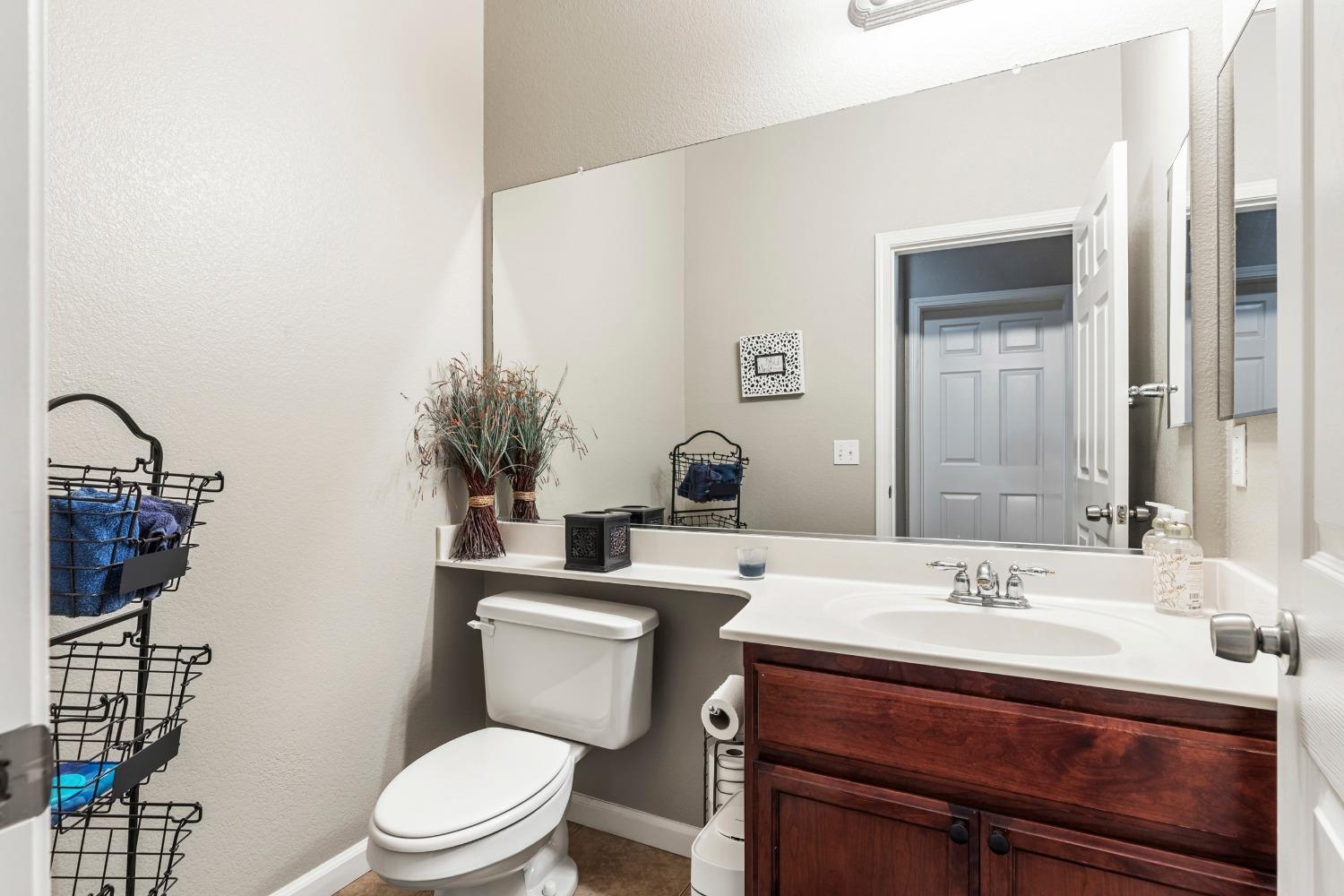 Detail Gallery Image 17 of 25 For 2825 Bullion Ct, Riverbank,  CA 95367 - 4 Beds | 2/1 Baths