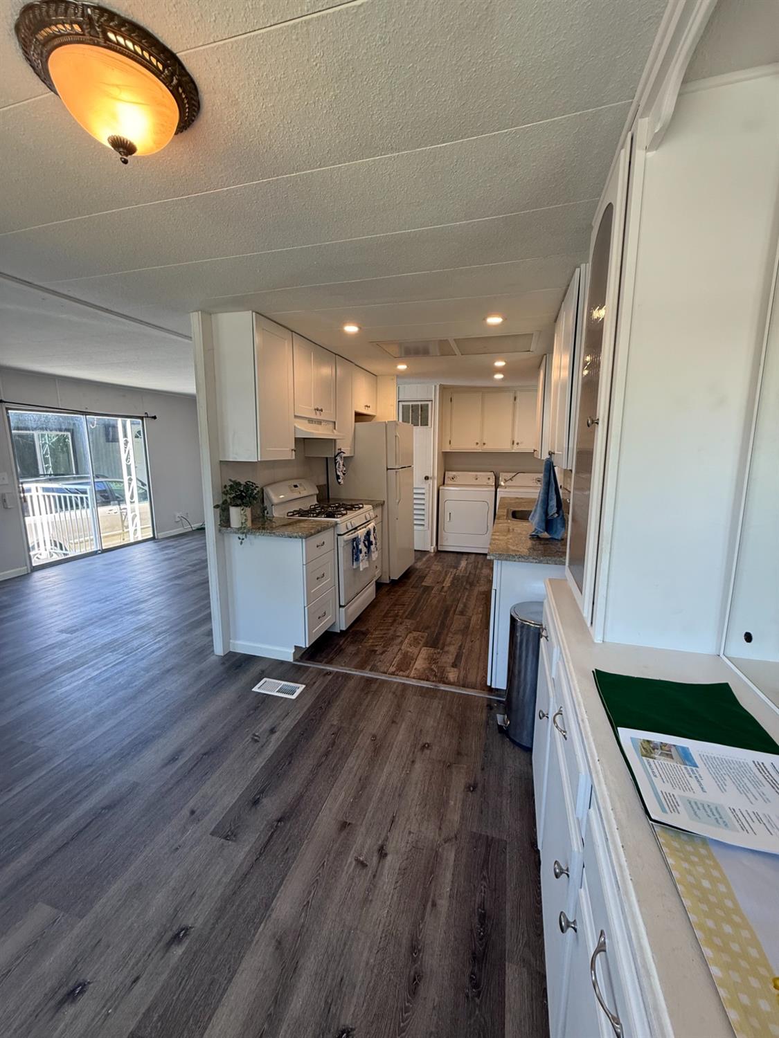Detail Gallery Image 13 of 28 For 3725 Arroyo Seco Ln 75, North Highlands,  CA 95660 - 2 Beds | 1 Baths