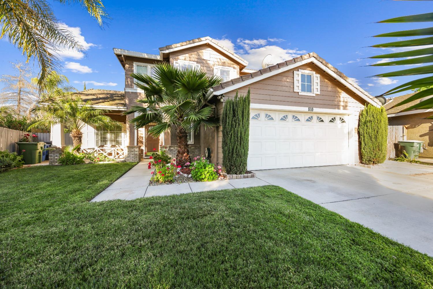 Detail Gallery Image 2 of 50 For 810 River Raft, Modesto,  CA 95351 - 4 Beds | 3 Baths