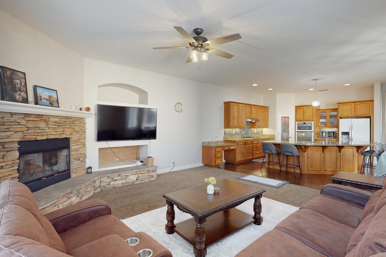 Detail Gallery Image 29 of 73 For 1918 Heidi Way, Yuba City,  CA 95993 - 4 Beds | 3 Baths