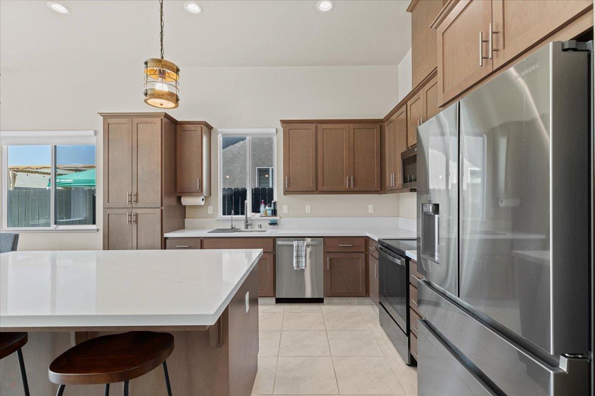 Detail Gallery Image 21 of 56 For 3715 N Berkeley Ave, Turlock,  CA 95382 - 5 Beds | 2 Baths