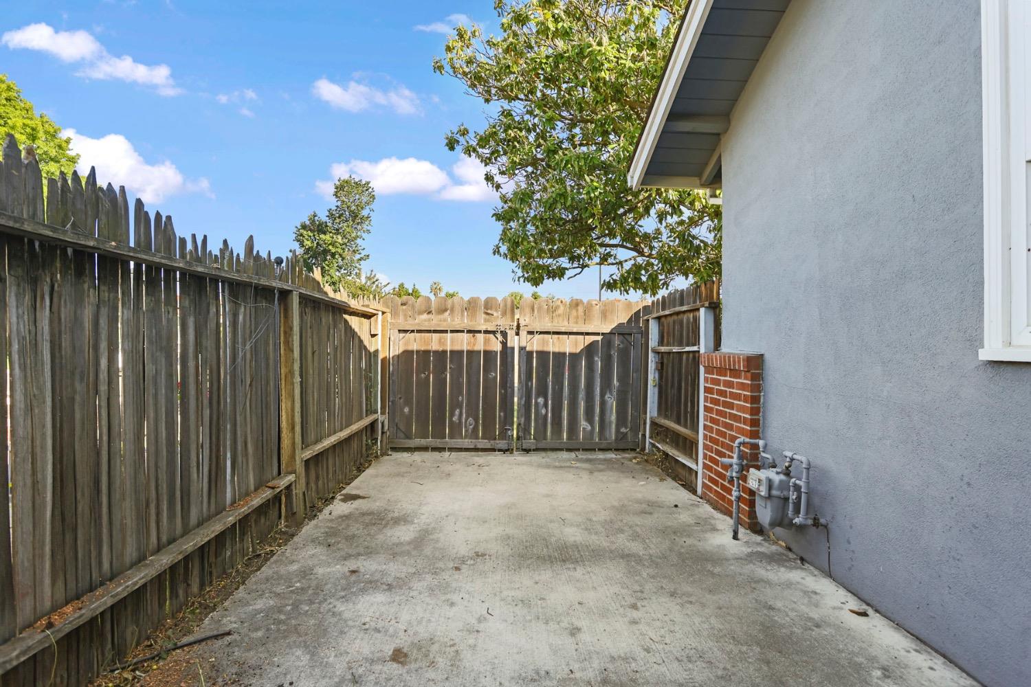 Detail Gallery Image 39 of 43 For 1152 Stanton Way, Stockton,  CA 95207 - 3 Beds | 2 Baths