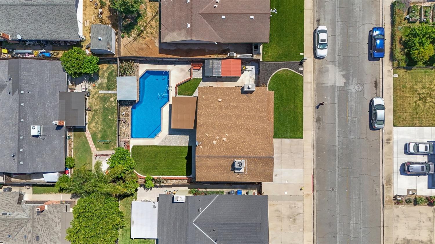 Detail Gallery Image 40 of 40 For 685 Bennington Ave, Turlock,  CA 95382 - 3 Beds | 2 Baths