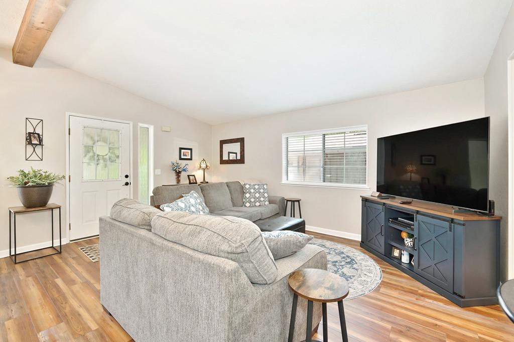 Detail Gallery Image 10 of 56 For 13948 Golden Star Rd, Grass Valley,  CA 95949 - 2 Beds | 2 Baths