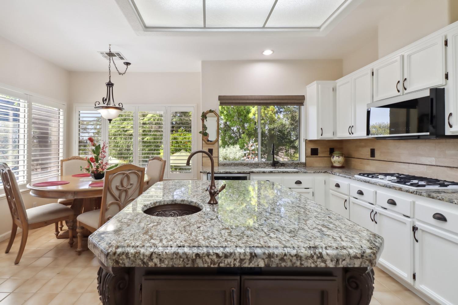 Detail Gallery Image 26 of 99 For 204 Davies Ct, Folsom,  CA 95630 - 4 Beds | 2/1 Baths