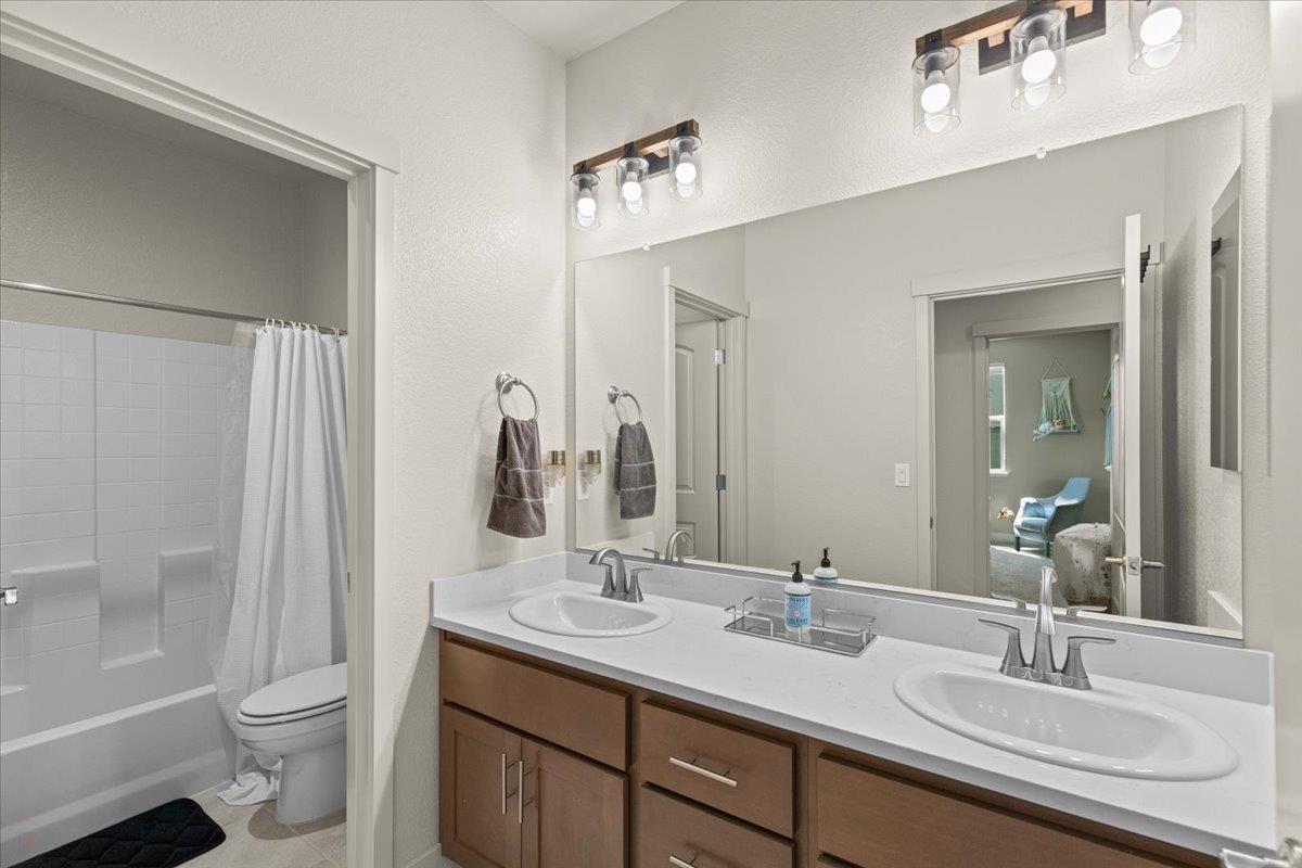 Detail Gallery Image 33 of 56 For 3715 N Berkeley Ave, Turlock,  CA 95382 - 5 Beds | 2 Baths