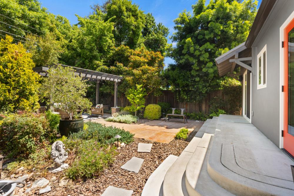 Detail Gallery Image 55 of 65 For 1831 Bidwell Way, Sacramento,  CA 95818 - 3 Beds | 2 Baths