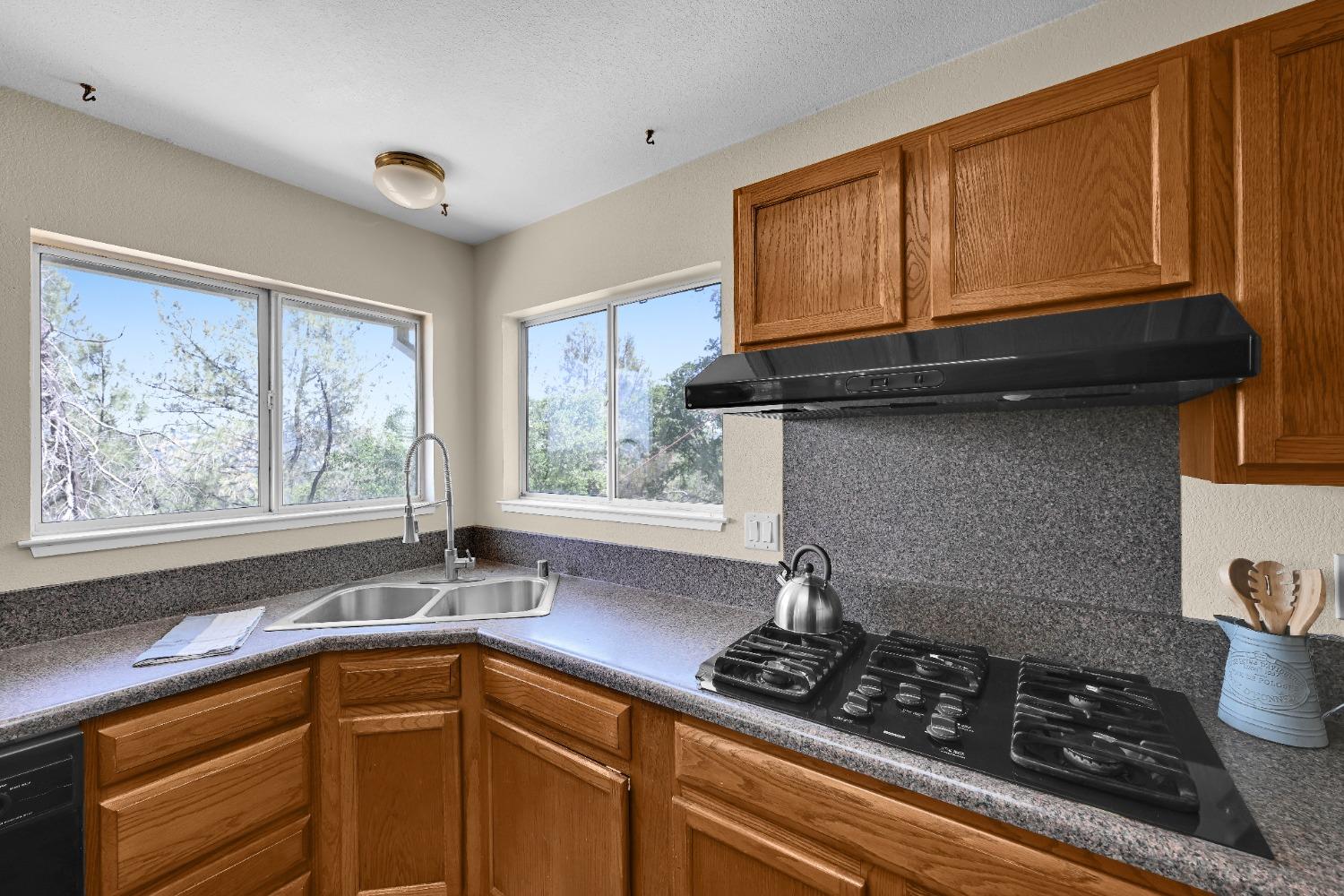 Detail Gallery Image 17 of 51 For 8640 Riverview Ter, –,  CA 95977 - 3 Beds | 2 Baths