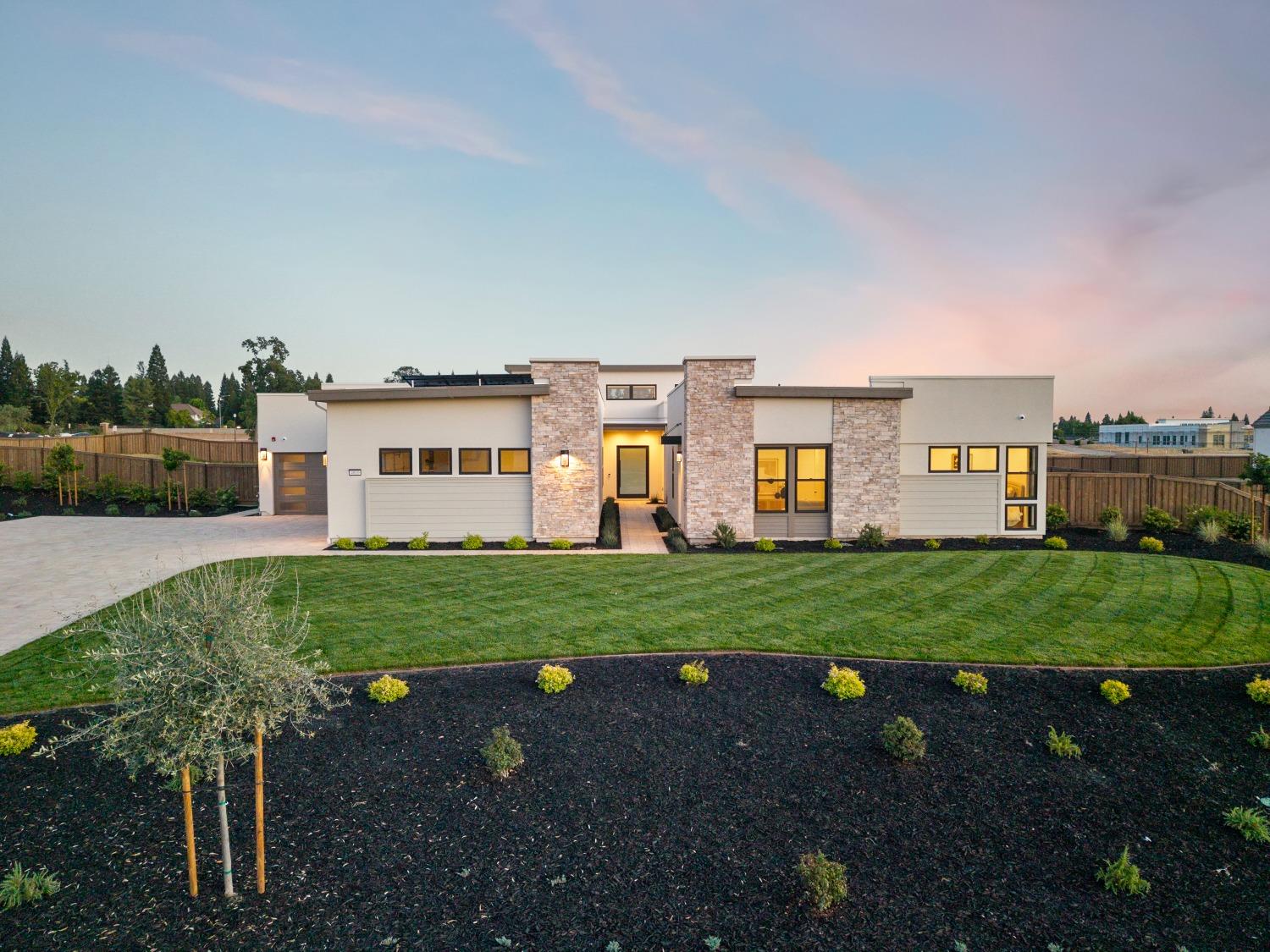 Detail Gallery Image 1 of 78 For 4810 Minero Ln, Granite Bay,  CA 95746 - 5 Beds | 4/1 Baths