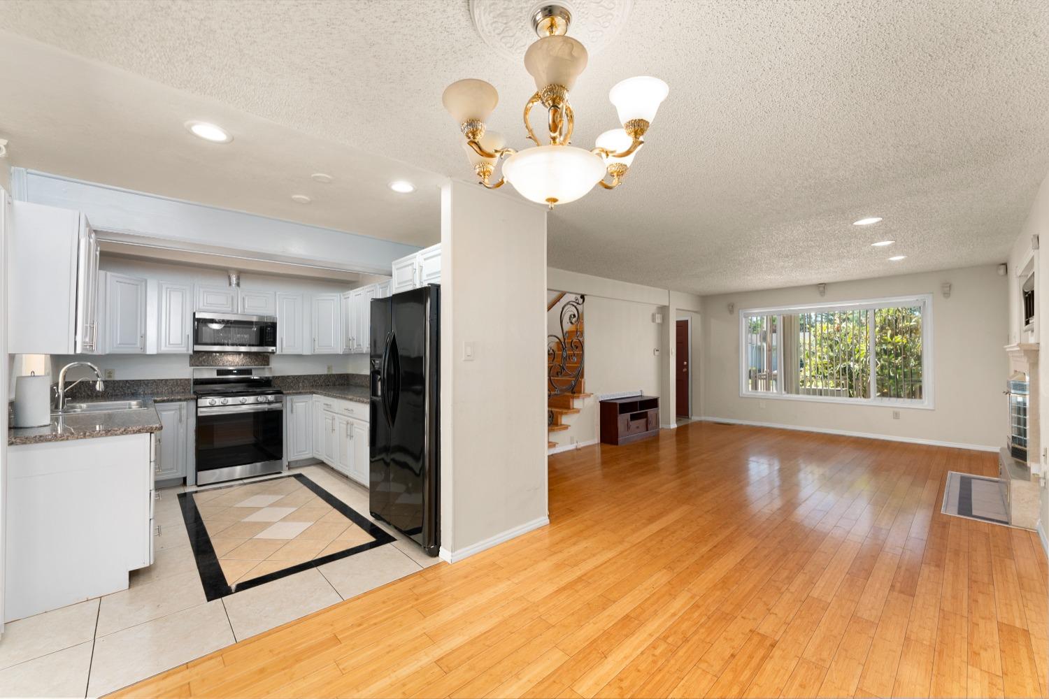 Detail Gallery Image 22 of 84 For 8905 Fredric, Sacramento,  CA 95826 - 4 Beds | 3 Baths
