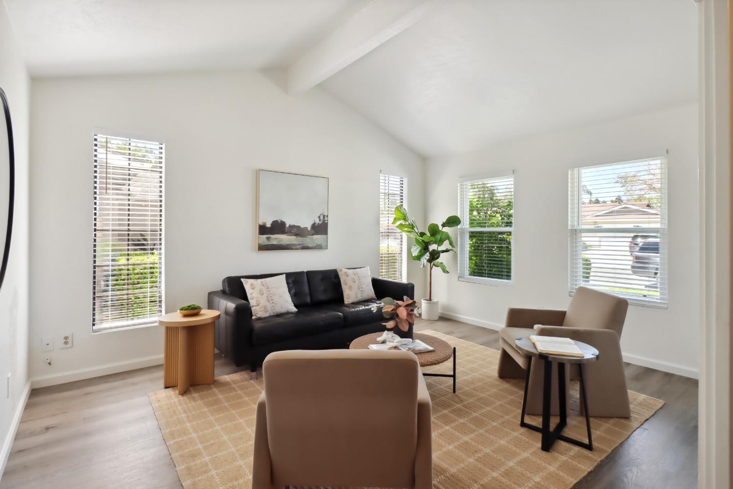 Detail Gallery Image 4 of 38 For 2888 Baronet Way, Sacramento,  CA 95833 - 4 Beds | 2 Baths