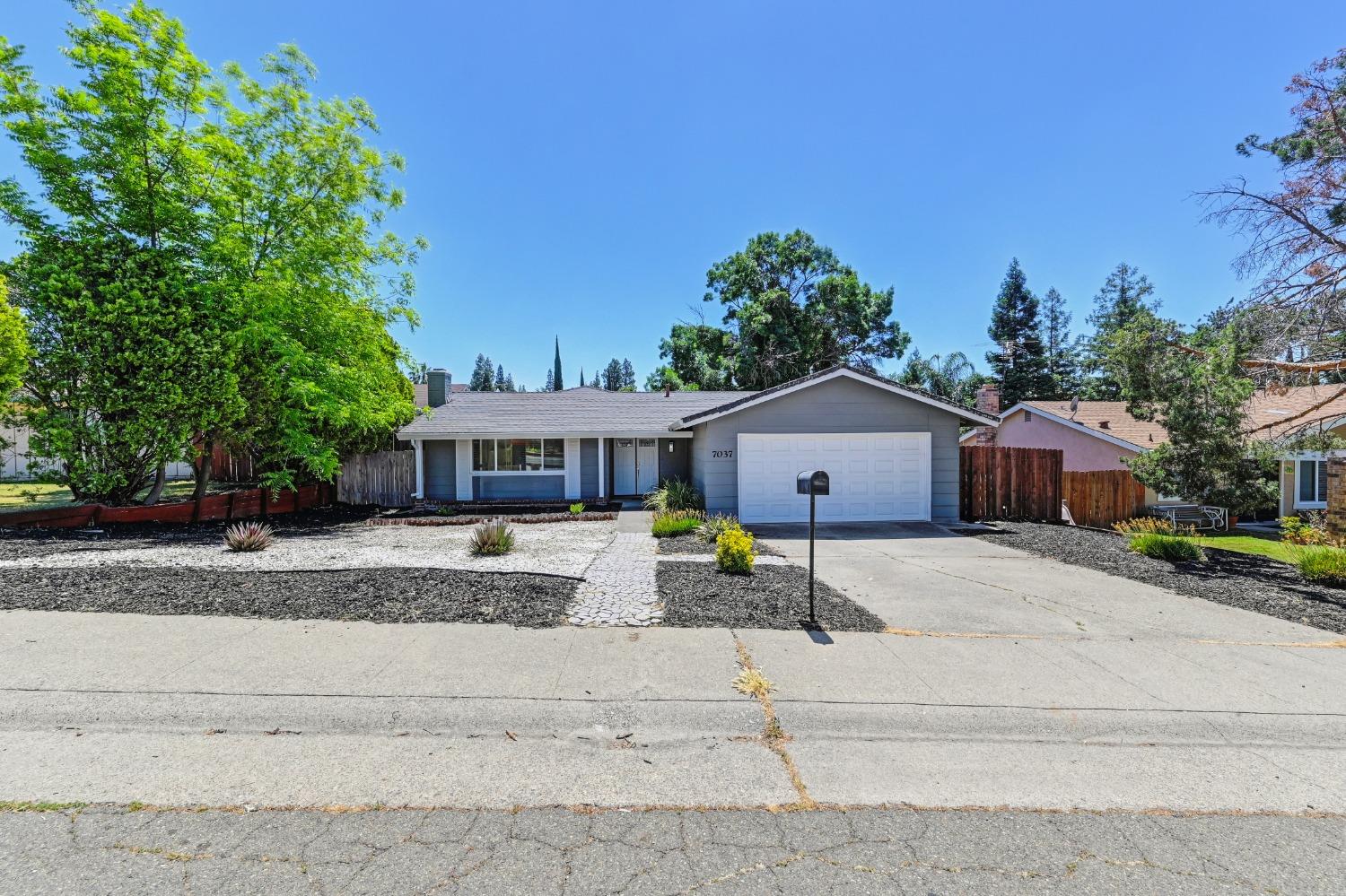 Lynnetree Way, Citrus Heights, California image 1