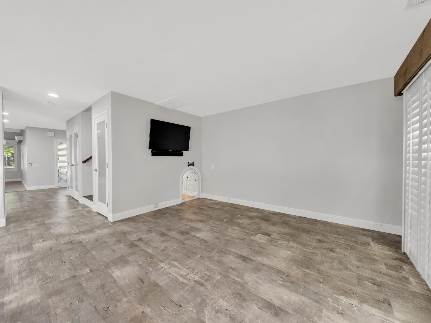 Detail Gallery Image 19 of 49 For 11303 Gold Country Blvd, Gold River,  CA 95670 - 3 Beds | 2/1 Baths