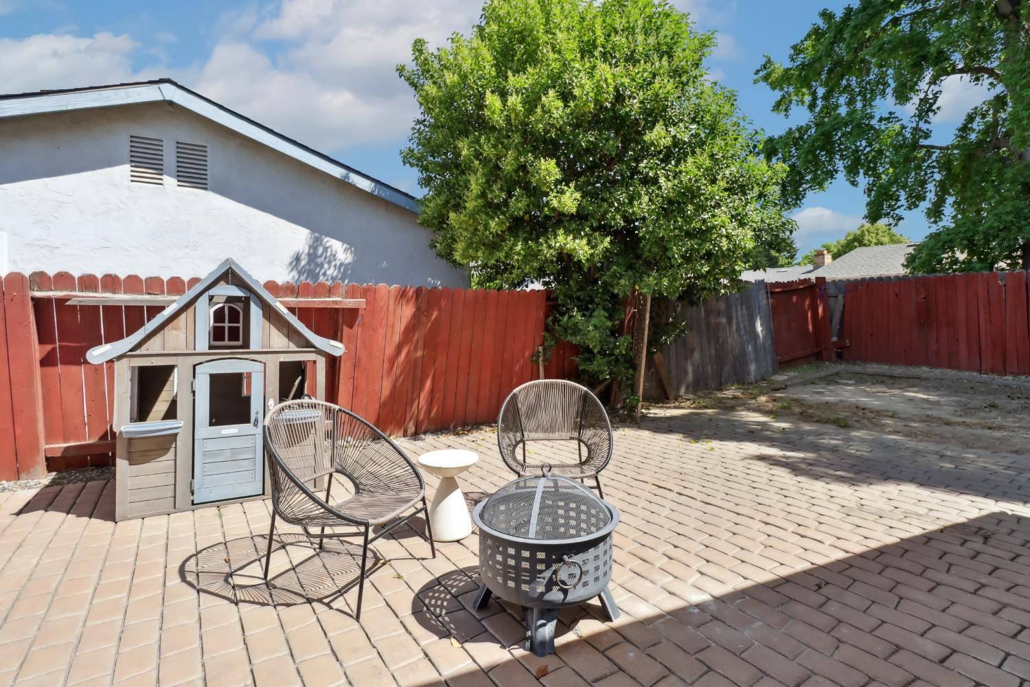 Detail Gallery Image 32 of 38 For 2888 Baronet Way, Sacramento,  CA 95833 - 4 Beds | 2 Baths