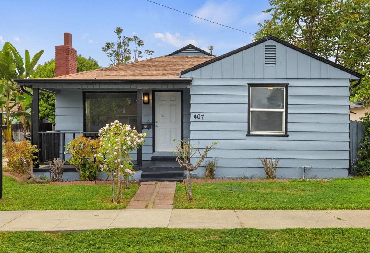 Detail Gallery Image 1 of 29 For 407 E Hawthorne Ave, Stockton,  CA 95204 - 2 Beds | 1 Baths