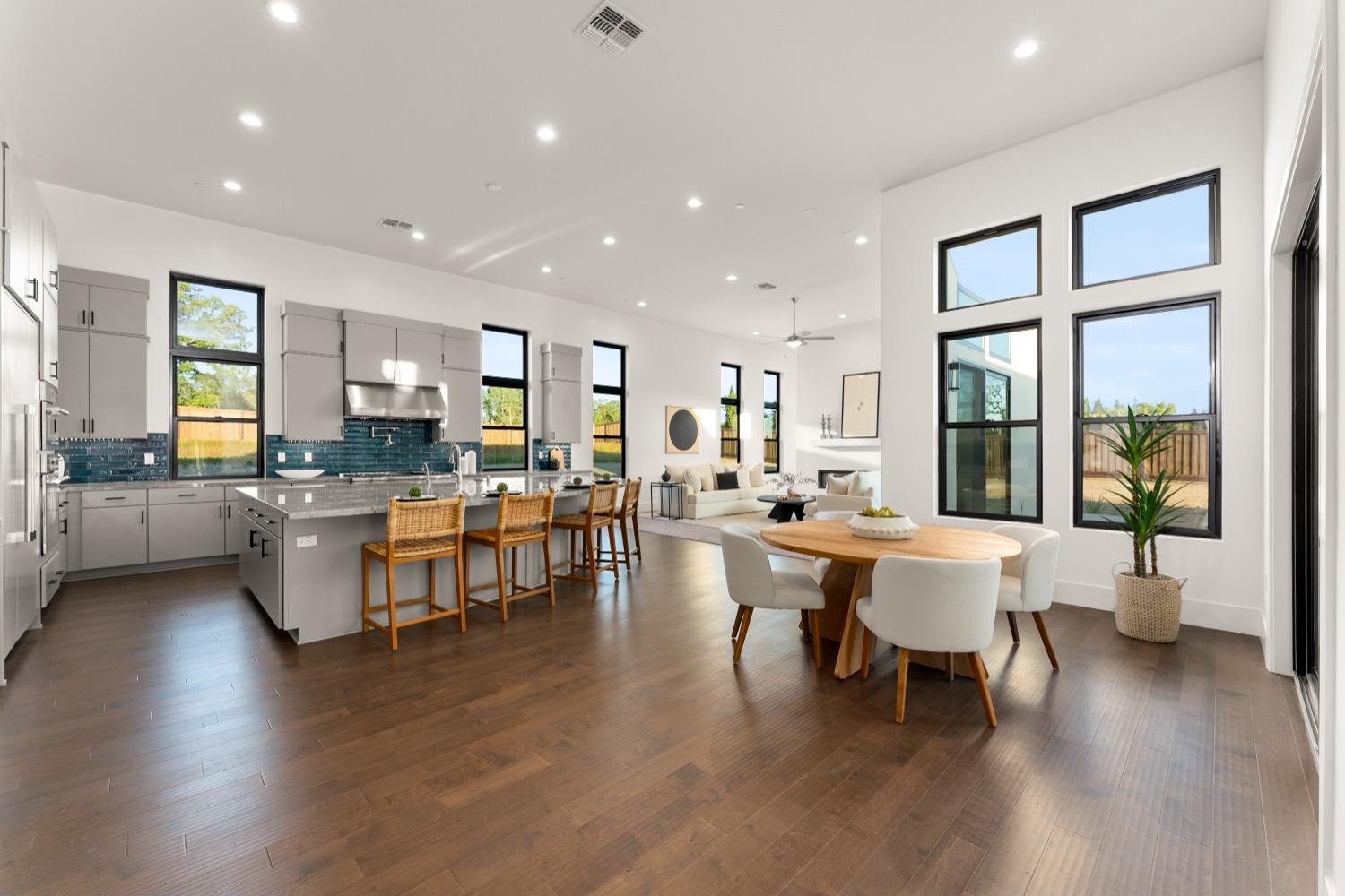 Detail Gallery Image 25 of 78 For 4810 Minero Ln, Granite Bay,  CA 95746 - 5 Beds | 4/1 Baths
