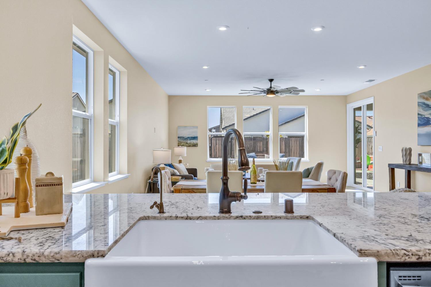 Detail Gallery Image 10 of 42 For 3087 Ridgecrest Dr, Lincoln,  CA 95648 - 3 Beds | 2 Baths