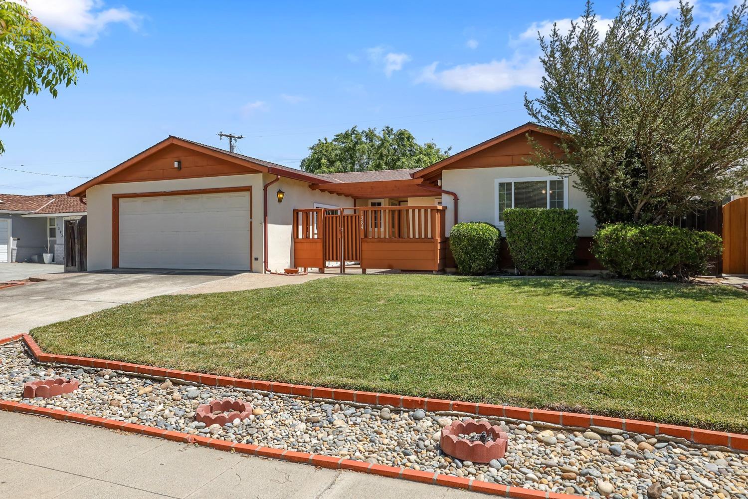 Detail Gallery Image 46 of 49 For 1384 Heckman Way, San Jose,  CA 95129 - 3 Beds | 2 Baths