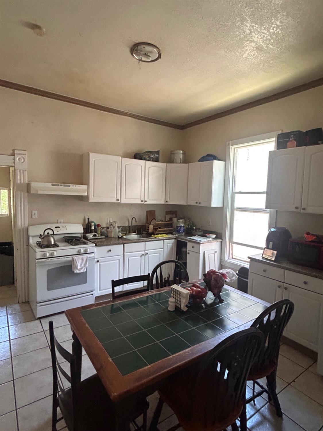 Detail Gallery Image 20 of 38 For 107 E 9th St, Tracy,  CA 95376 - 3 Beds | 2 Baths