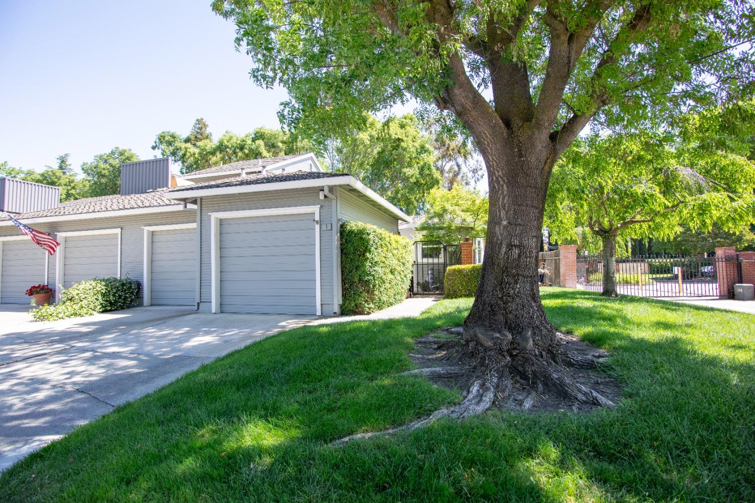 Detail Gallery Image 1 of 51 For 5815 Morgan Pl #1,  Stockton,  CA 95219 - 2 Beds | 1 Baths