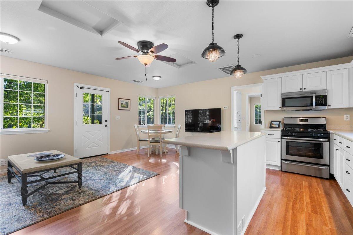 Detail Gallery Image 43 of 73 For 10107 Park View Ln, Penn Valley,  CA 95946 - 3 Beds | 2 Baths