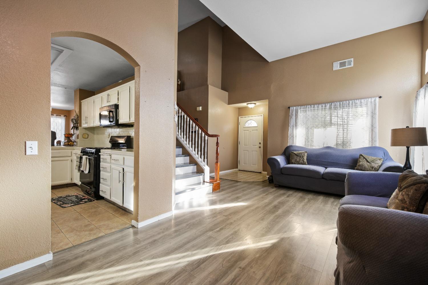Detail Gallery Image 11 of 50 For 810 River Raft, Modesto,  CA 95351 - 4 Beds | 3 Baths