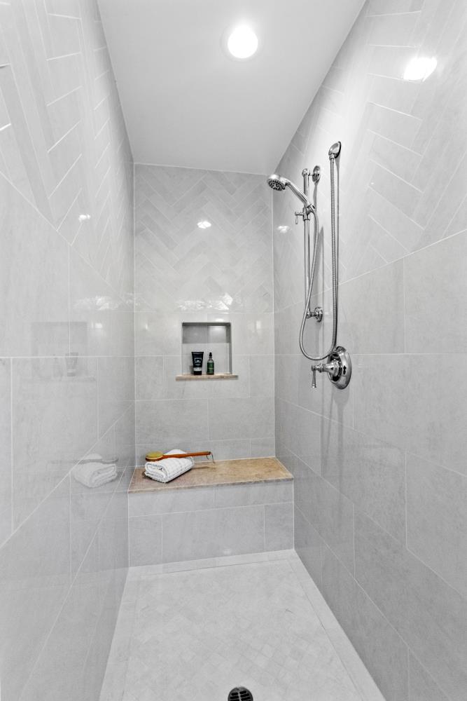 Detail Gallery Image 44 of 65 For 1831 Bidwell Way, Sacramento,  CA 95818 - 3 Beds | 2 Baths