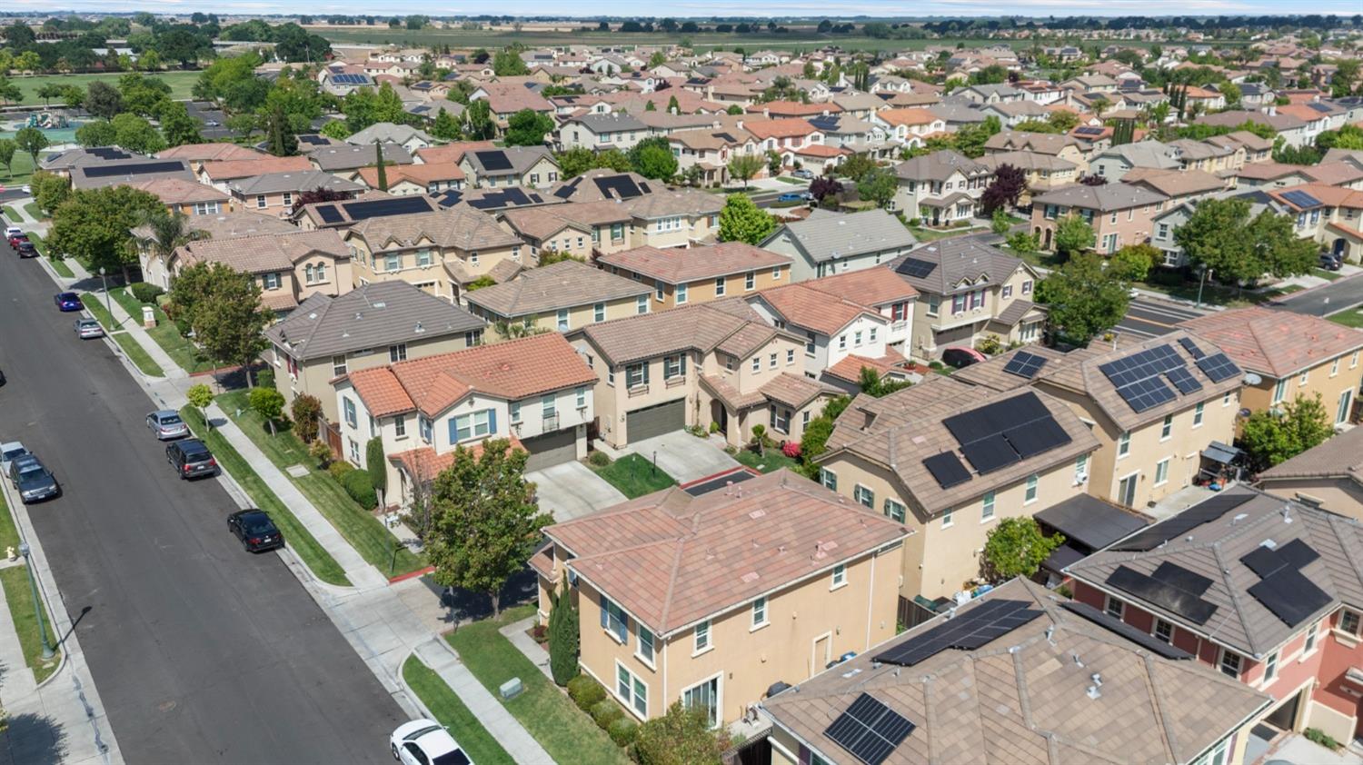 Detail Gallery Image 27 of 32 For 17263 S Bell Post Ln, Lathrop,  CA 95330 - 4 Beds | 2/1 Baths