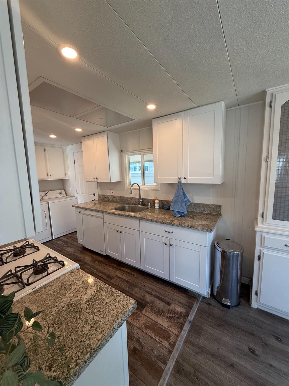 Detail Gallery Image 15 of 28 For 3725 Arroyo Seco Ln 75, North Highlands,  CA 95660 - 2 Beds | 1 Baths