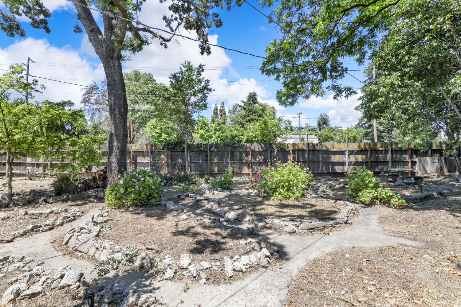 Detail Gallery Image 24 of 28 For 405 Helen Ave, Modesto,  CA 95354 - 2 Beds | 1 Baths