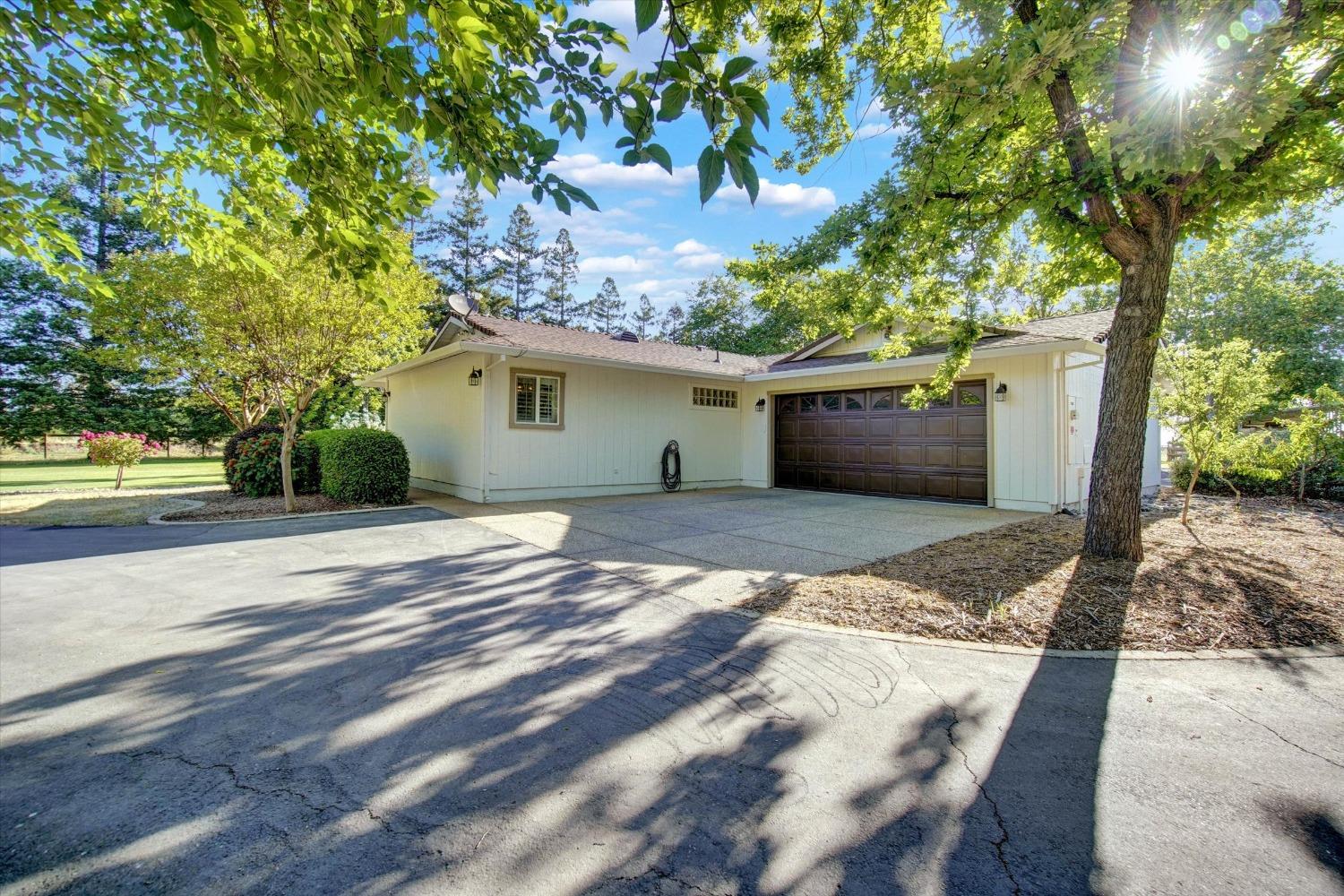 Detail Gallery Image 2 of 85 For 10363 Maggy Rd, Wilton,  CA 95693 - 4 Beds | 3/1 Baths