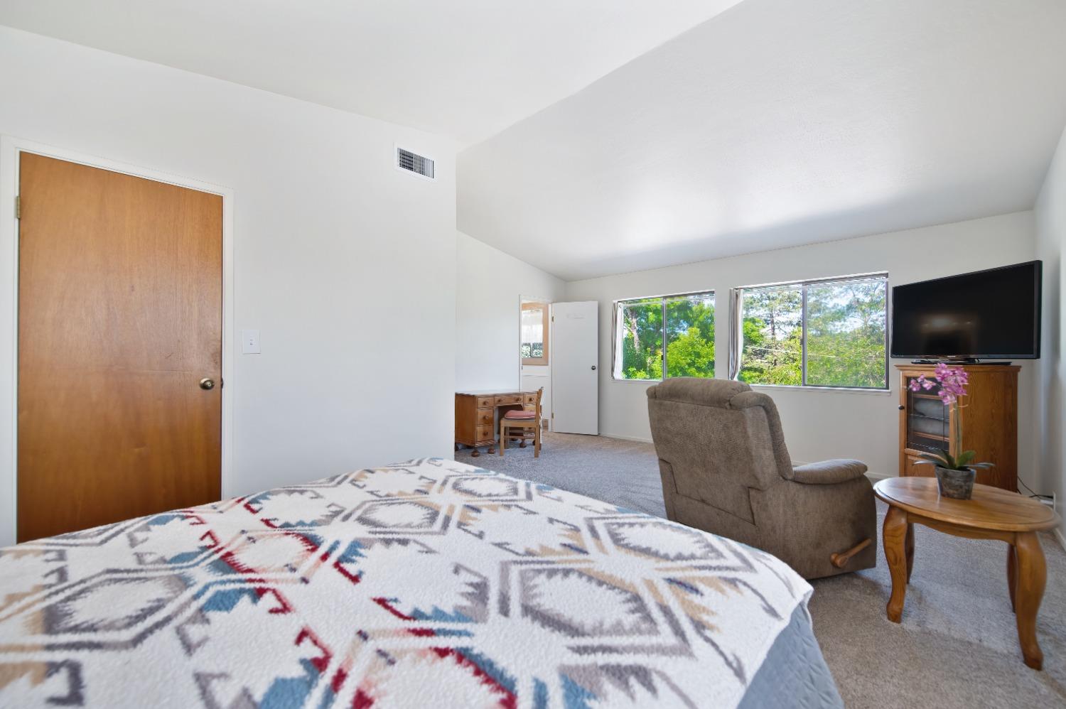 Torrey Pines Drive, Auburn, California image 33