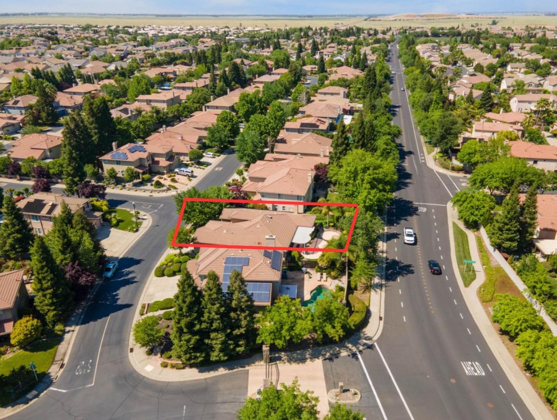 Detail Gallery Image 48 of 49 For 1716 W Morella Cir, Roseville,  CA 95747 - 3 Beds | 2/1 Baths