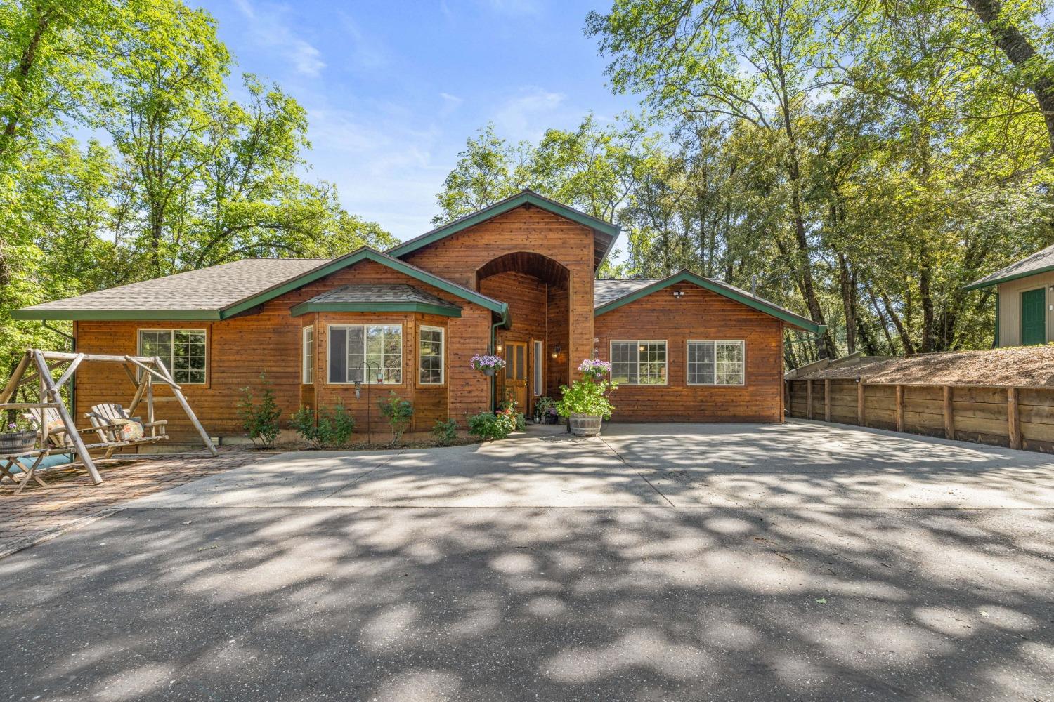 Auburn Road, Grass Valley, California image 44