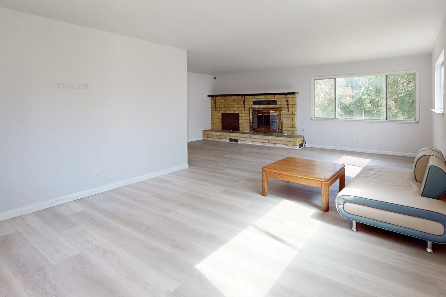 Detail Gallery Image 13 of 82 For 633 Cox Ln, Oroville,  CA 95965 - 3 Beds | 1/1 Baths
