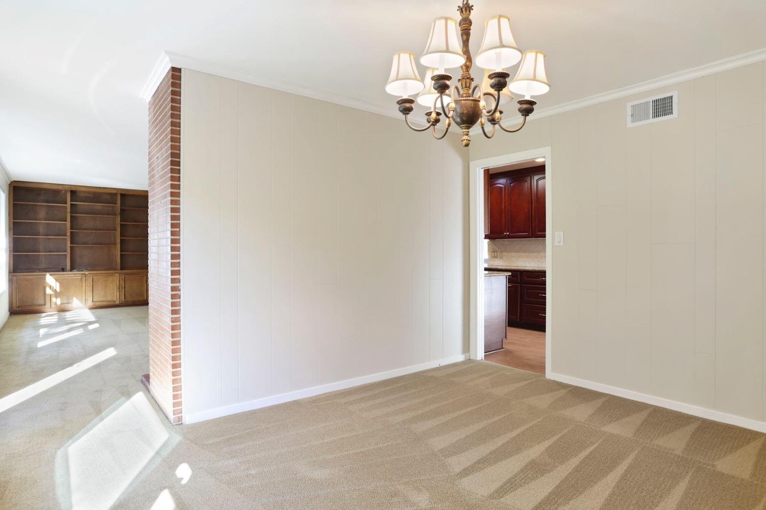 Detail Gallery Image 16 of 43 For 1152 Stanton Way, Stockton,  CA 95207 - 3 Beds | 2 Baths