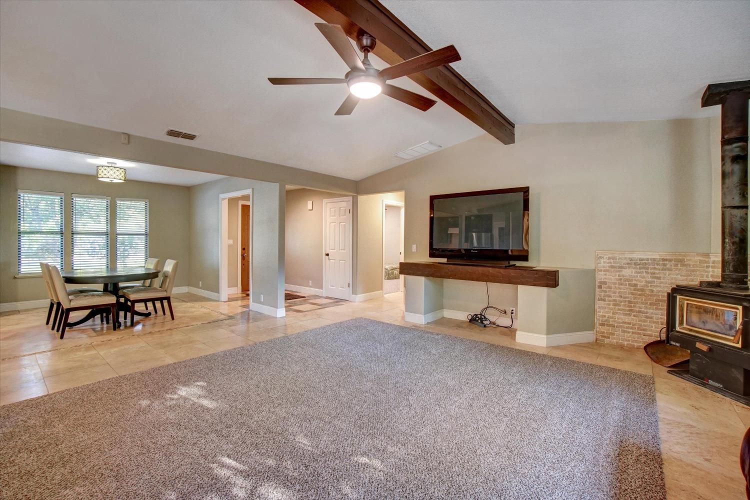 Detail Gallery Image 10 of 85 For 10363 Maggy Rd, Wilton,  CA 95693 - 4 Beds | 3/1 Baths