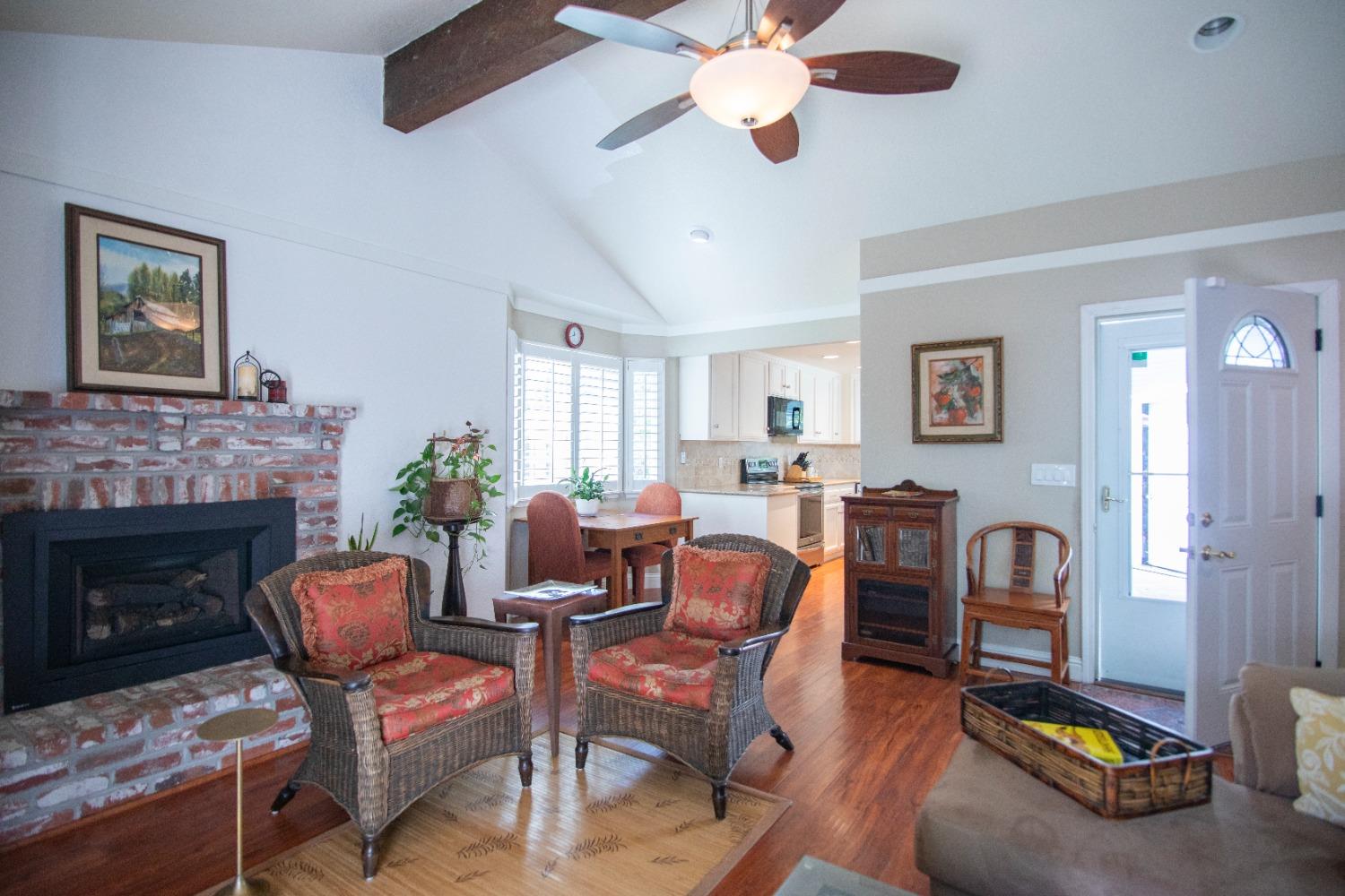 Detail Gallery Image 15 of 51 For 5815 Morgan Pl #1,  Stockton,  CA 95219 - 2 Beds | 1 Baths