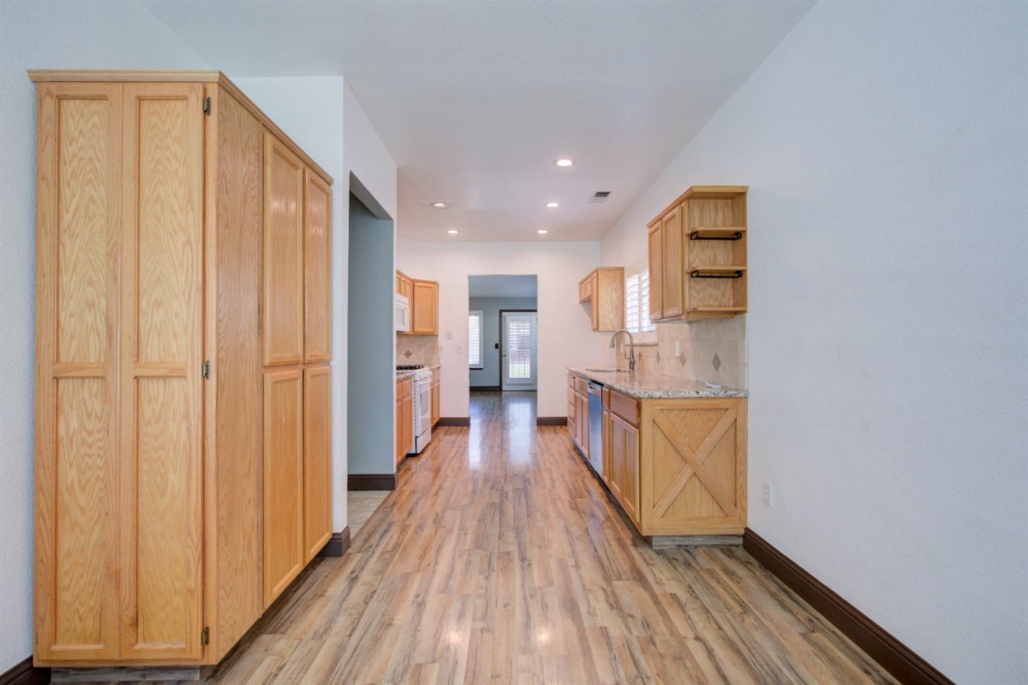 Detail Gallery Image 18 of 55 For 1217 Fairway Dr, Atwater,  CA 95301 - 3 Beds | 2 Baths