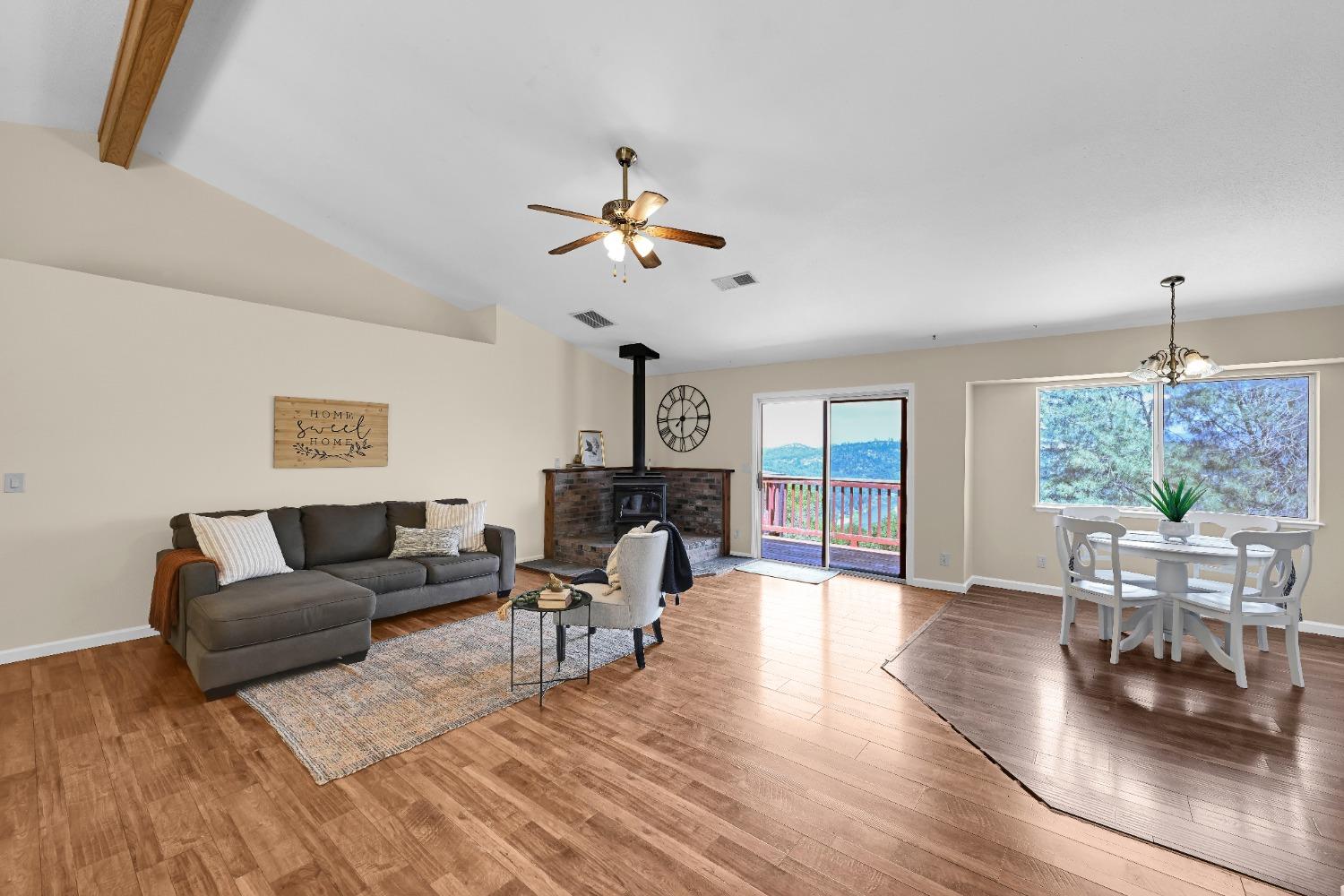 Detail Gallery Image 4 of 51 For 8640 Riverview Ter, –,  CA 95977 - 3 Beds | 2 Baths