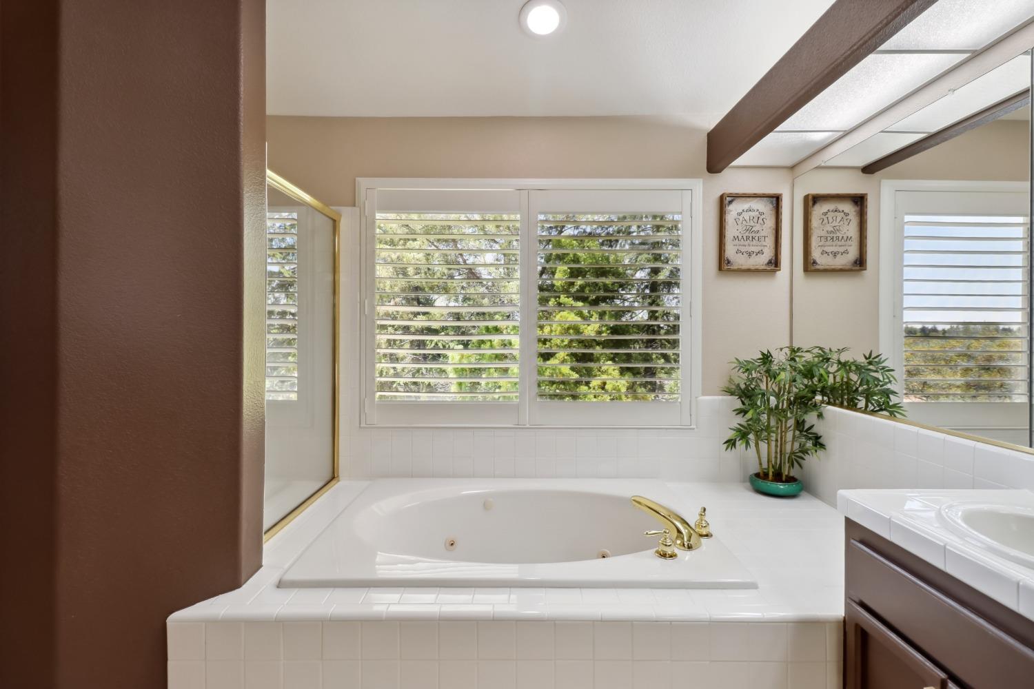 Detail Gallery Image 42 of 99 For 204 Davies Ct, Folsom,  CA 95630 - 4 Beds | 2/1 Baths