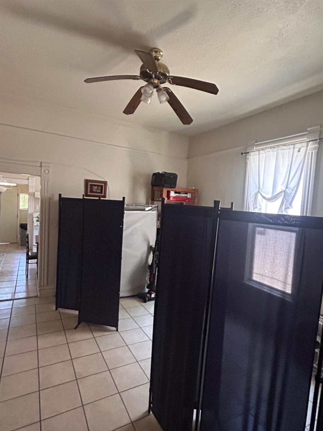 Detail Gallery Image 22 of 38 For 107 E 9th St, Tracy,  CA 95376 - 3 Beds | 2 Baths