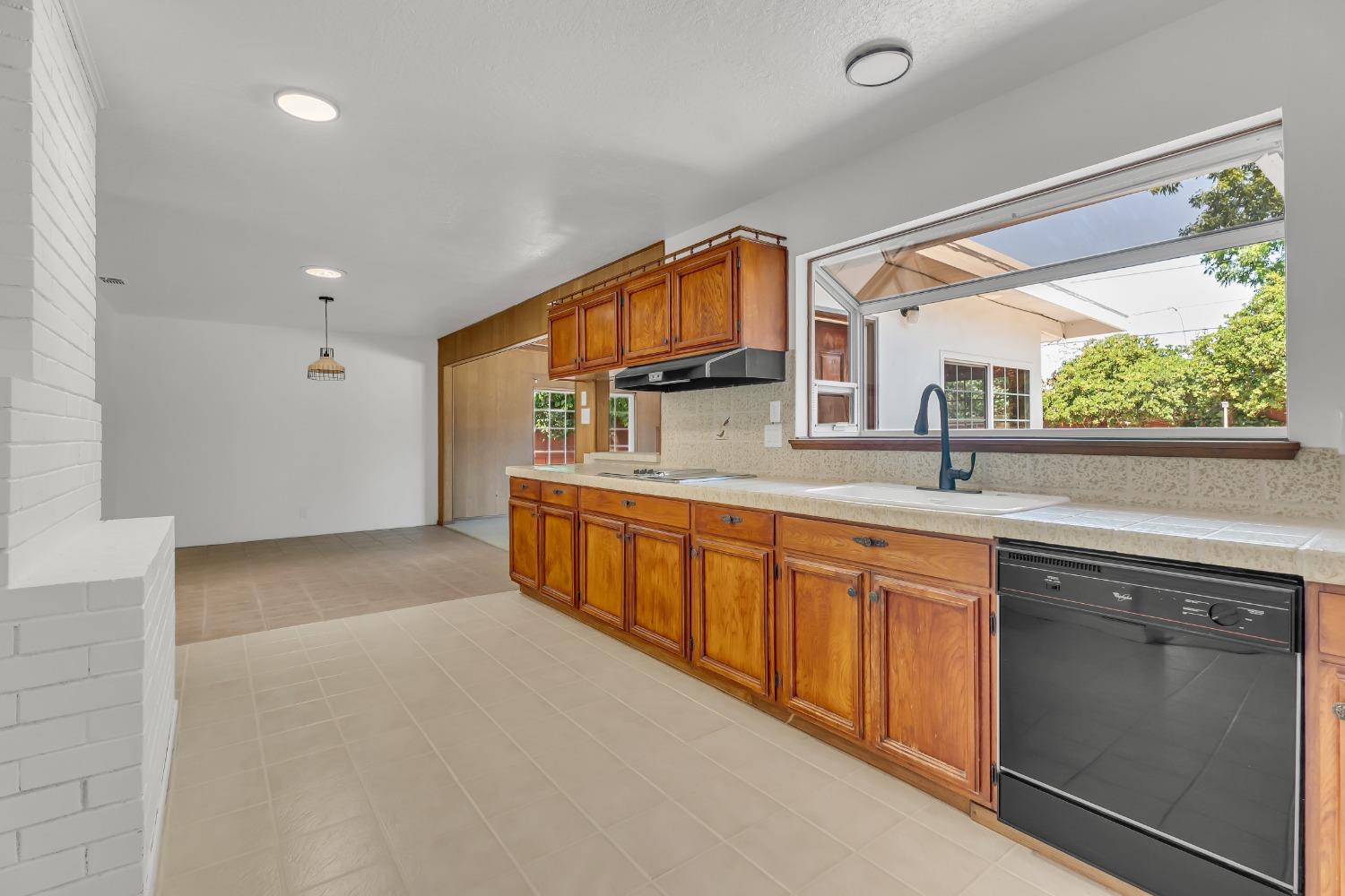 Evening Way, Citrus Heights, California image 8
