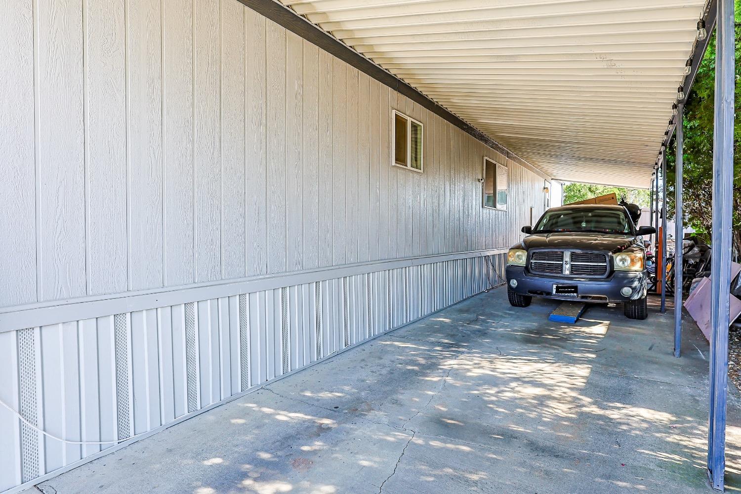 Detail Gallery Image 4 of 16 For 3950 Mack Rd 129, Sacramento,  CA 95823 - 3 Beds | 2 Baths