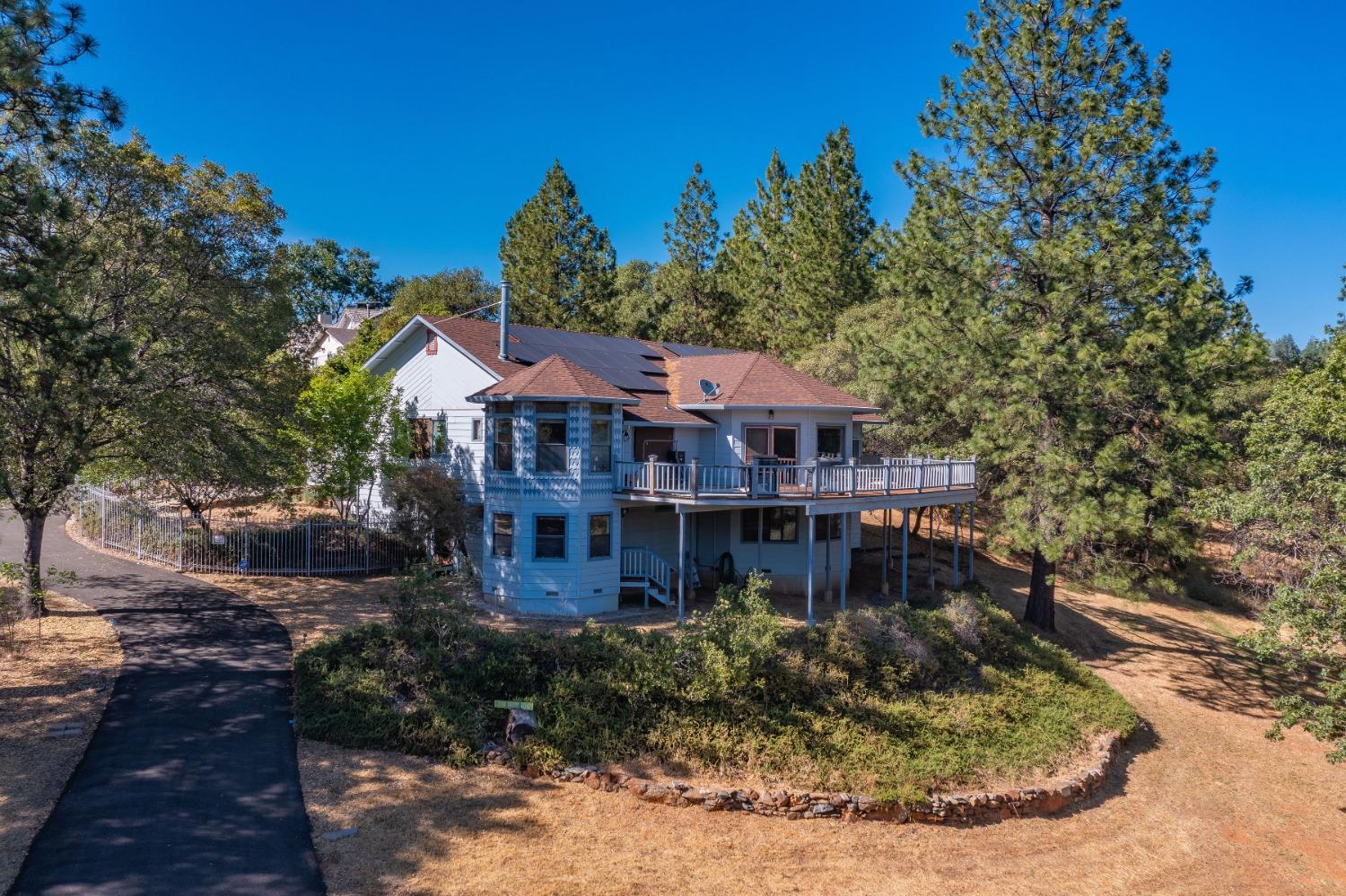 Detail Gallery Image 1 of 89 For 14001 Surrey Junction Ln, Sutter Creek,  CA 95685 - 3 Beds | 2/1 Baths