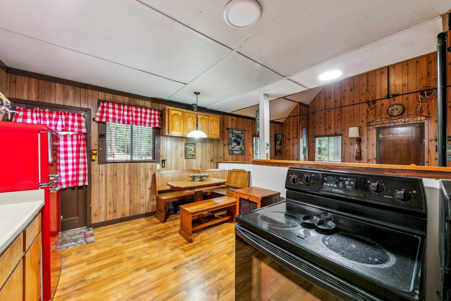 Detail Gallery Image 13 of 15 For 36 Milestone Rd #12,  Kyburz,  CA 95720 - 1 Beds | 1 Baths