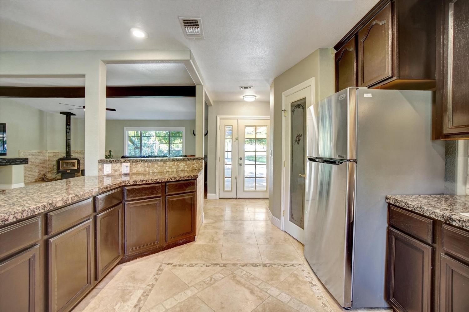 Detail Gallery Image 15 of 85 For 10363 Maggy Rd, Wilton,  CA 95693 - 4 Beds | 3/1 Baths