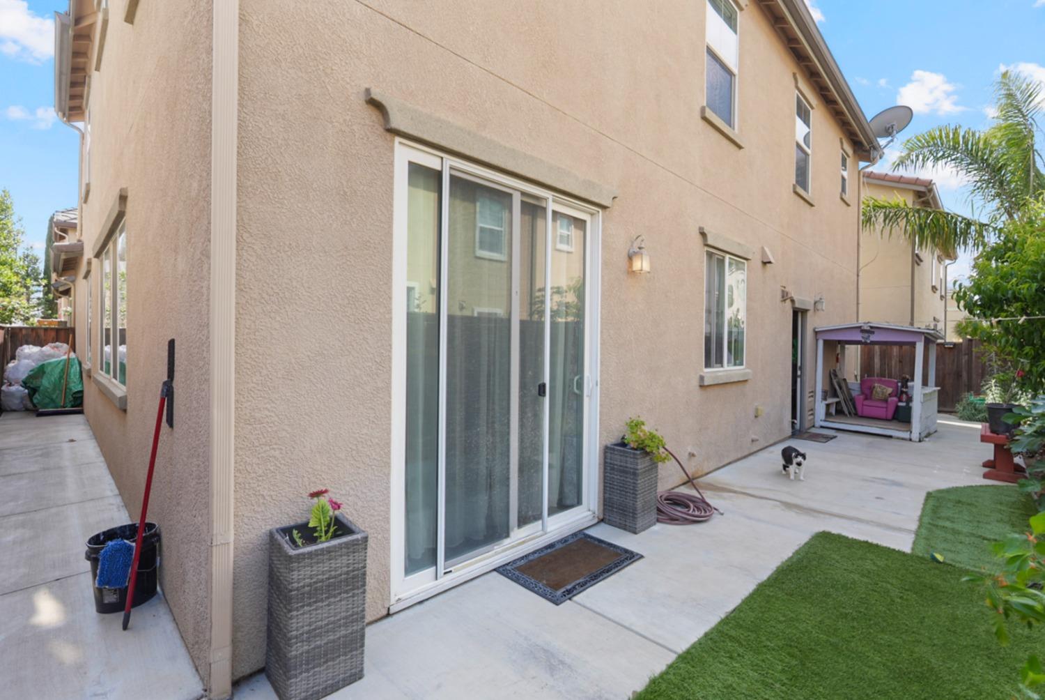 Detail Gallery Image 25 of 32 For 17263 S Bell Post Ln, Lathrop,  CA 95330 - 4 Beds | 2/1 Baths
